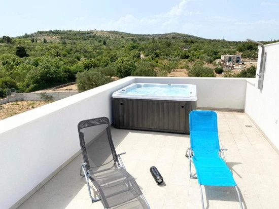 Vila Severní Dalmácie - Vodice DA 8067 N1