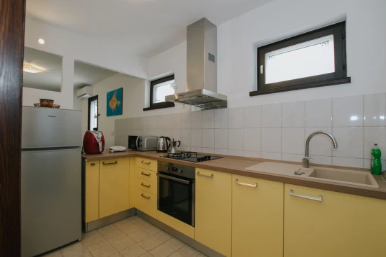 Apartmán Střední Dalmácie - Kaštela DA 8072 N1