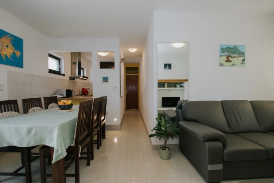 Apartmán Střední Dalmácie - Kaštela DA 8072 N1