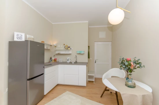 Apartmán Střední Dalmácie - Kaštela DA 8100 N2