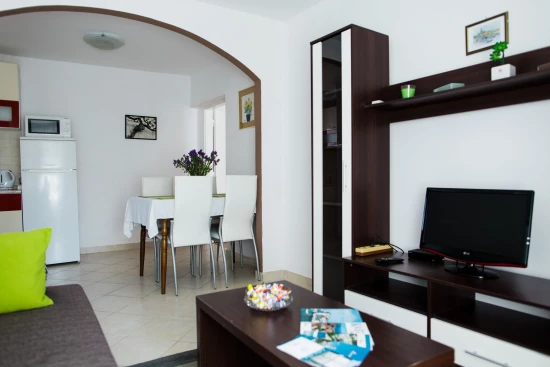 Apartmán Střední Dalmácie - Kaštela DA 8112 N1