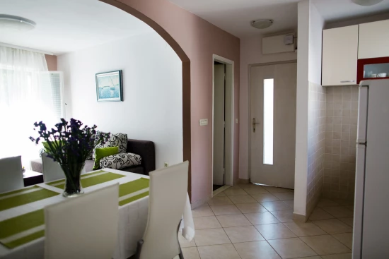 Apartmán Střední Dalmácie - Kaštela DA 8112 N1