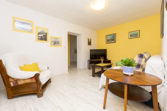 Apartmán Střední Dalmácie - Kaštela DA 8112 N2