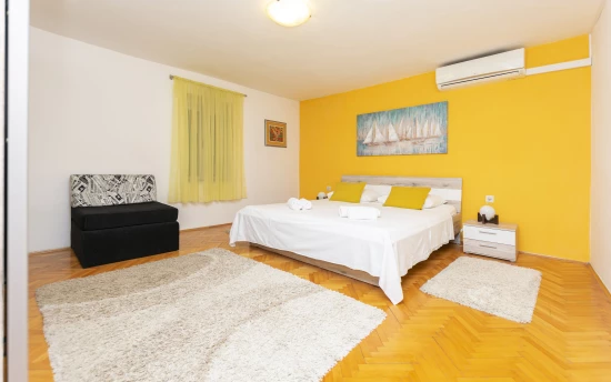 Apartmán Střední Dalmácie - Kaštela DA 8112 N2