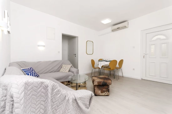 Apartmán Severní Dalmácie - Tribunj (Vodice) DA 8119 N1