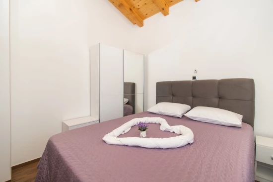 Vila Severní Dalmácie - Čista Velika (Vodice) DA 8145 N1