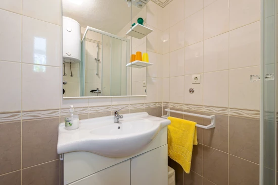 Apartmán Střední Dalmácie - Okrug Gornji DA 8158 N1