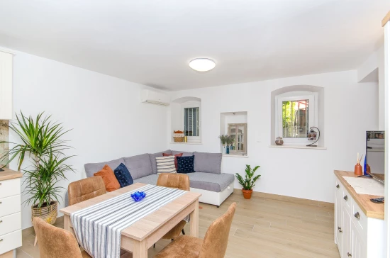 Apartmán Střední Dalmácie - Split DA 8164 N1