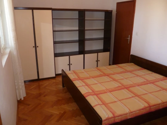 Apartmánový pokoj Střední Dalmácie - Brela DA 8166 N2