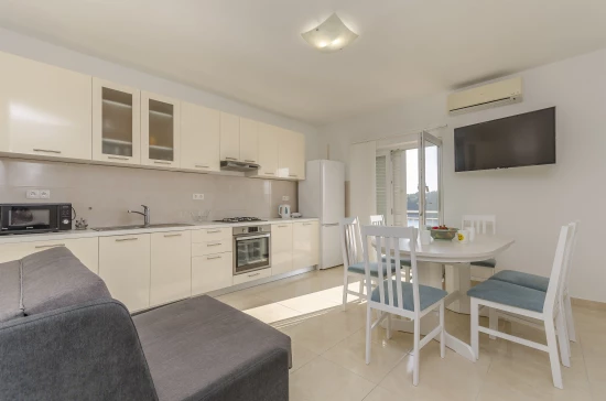 Apartmán Severní Dalmácie - Tribunj (Vodice) DA 8170 N1