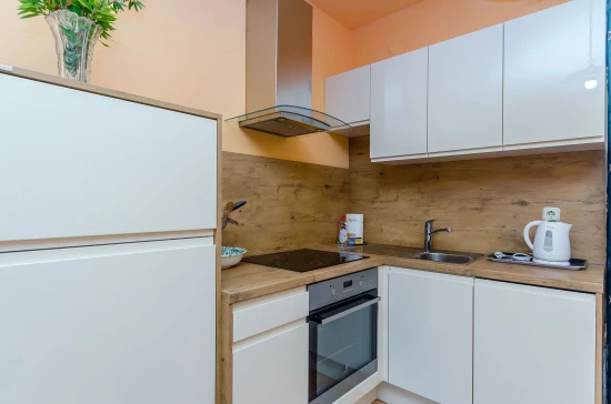 Apartmán Střední Dalmácie - Kaštela DA 8171 N2