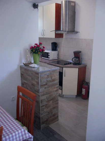 Apartmán Střední Dalmácie - Kaštela DA 8172 N2