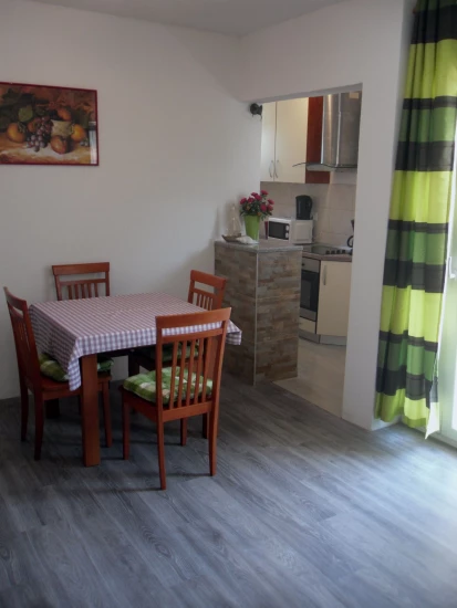 Apartmán Střední Dalmácie - Kaštela DA 8172 N2