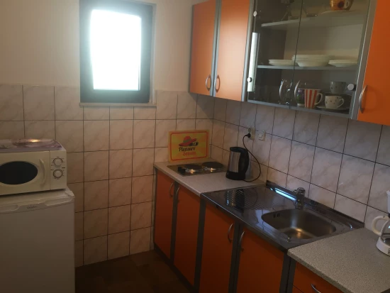 Apartmán Střední Dalmácie - Kaštela DA 8207 N1