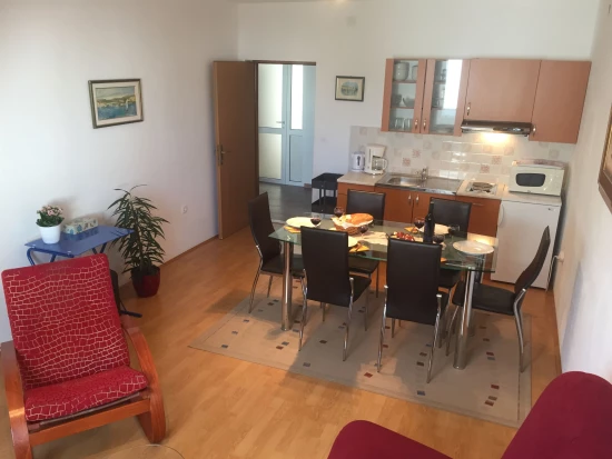 Apartmán Střední Dalmácie - Kaštela DA 8207 N2