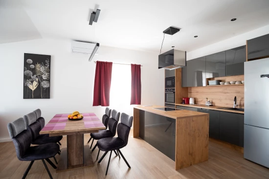 Apartmán Střední Dalmácie - Stobreč (Split) DA 8213 N2