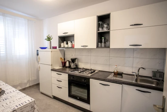 Apartmán Střední Dalmácie - Jesenice DA 8232 N1