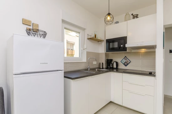 Apartmán Střední Dalmácie - Kaštela DA 8233 N1