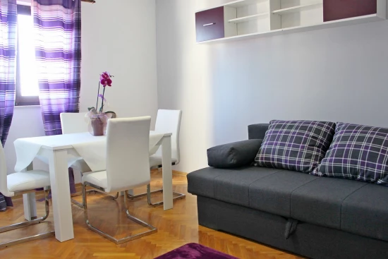 Apartmán Střední Dalmácie - Split DA 8233 N3