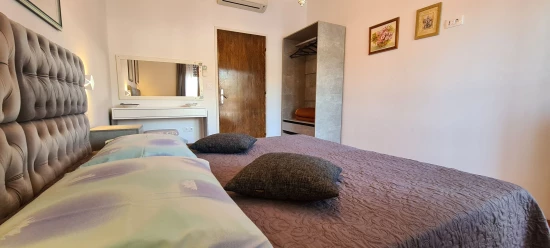 Apartmán Ostrov Hvar - Jelsa OS 10154 N1