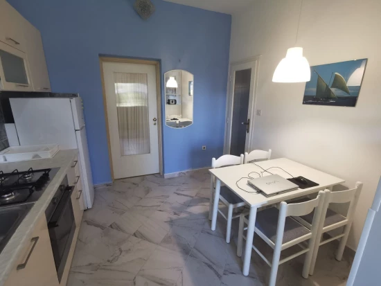 Apartmán Střední Dalmácie - Kaštela DA 8273 N2