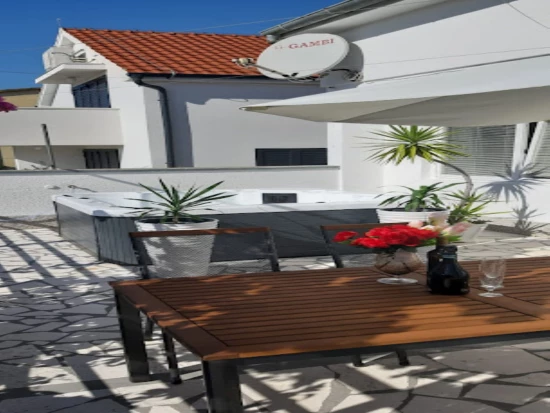 Apartmán Severní Dalmácie - Vodice DA 8280 N1