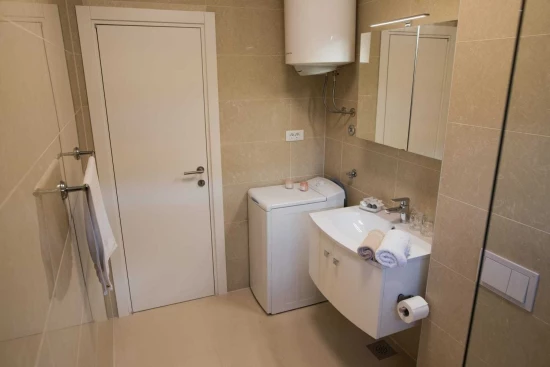 Apartmán Střední Dalmácie - Seget Donji DA 8284 N1