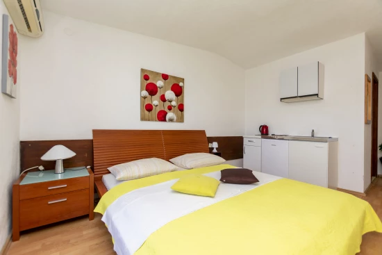 Apartmán Střední Dalmácie - Krilo Jesenice DA 8286 N1