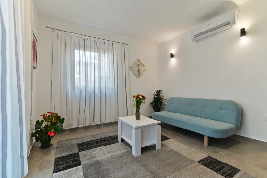 Apartmán Střední Dalmácie - Trogir DA 8307 N1