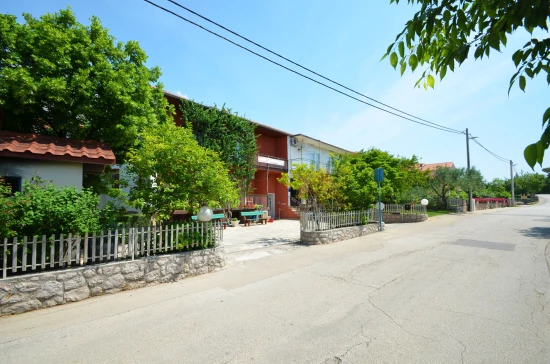 Apartmán Severní Dalmácie - Starigrad Paklenica DA 8331 N2