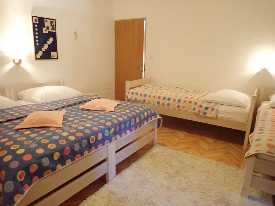 Apartmán Severní Dalmácie - Starigrad Paklenica DA 8331 N2