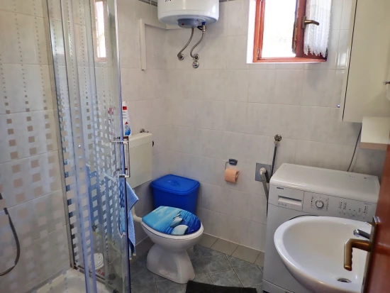 Apartmán Severní Dalmácie - Starigrad Paklenica DA 8336 N1