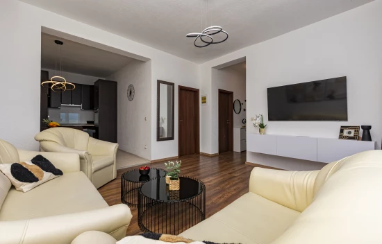 Apartmán Střední Dalmácie - Jesenice DA 8348 N1