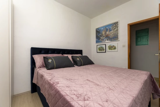 Apartmán Střední Dalmácie - Dugi Rat DA 8350 N1