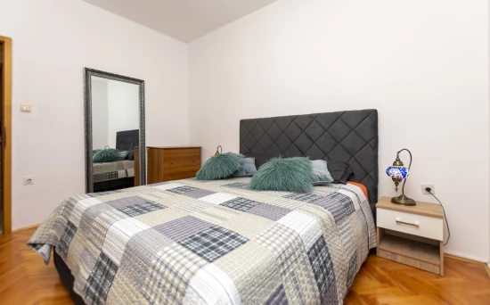 Apartmán Střední Dalmácie - Dugi Rat DA 8350 N1