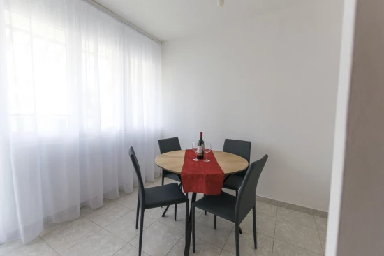 Apartmán Střední Dalmácie - Split DA 8362 N1