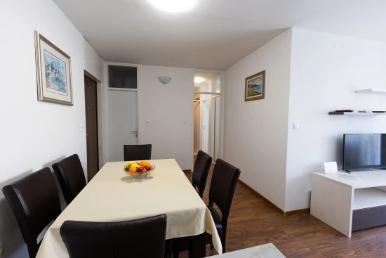 Apartmán Střední Dalmácie - Omiš DA 8376 N1