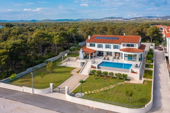 Vila Severní Dalmácie - Šibenik DA 8379 N1