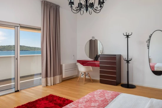 Vila Severní Dalmácie - Šibenik DA 8379 N1