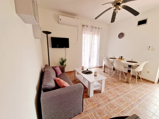 Apartmán Severní Dalmácie - Vodice DA 8421 N1