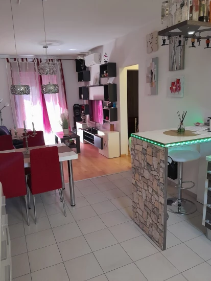 Apartmán Střední Dalmácie - Split DA 8432 N1