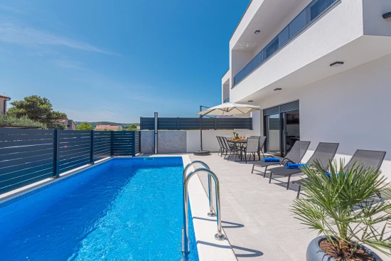 Vila Severní Dalmácie - Vodice DA 8436 N2