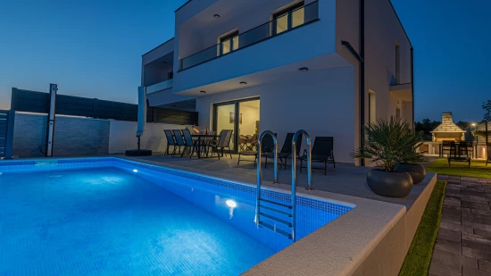 Vila Severní Dalmácie - Vodice DA 8436 N2