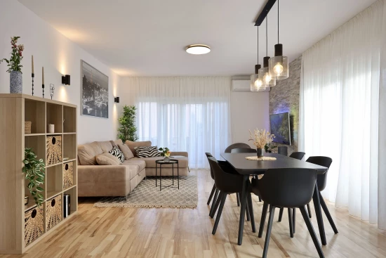 Apartmán Střední Dalmácie - Split DA 8437 N1