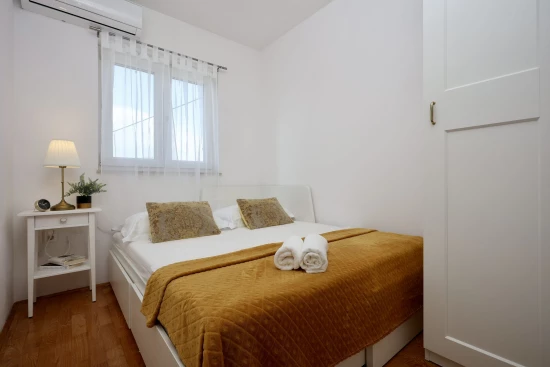 Apartmán Střední Dalmácie - Split DA 8437 N1