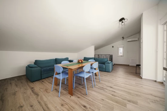 Apartmán Severní Dalmácie - Bilice (Šibenik) DA 8441 N4