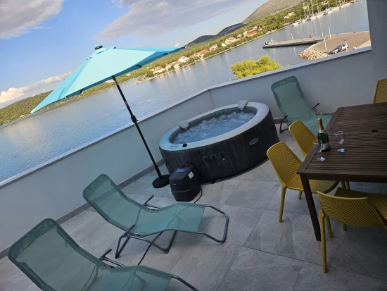 Apartmán Severní Dalmácie - Bilice (Šibenik) DA 8441 N4