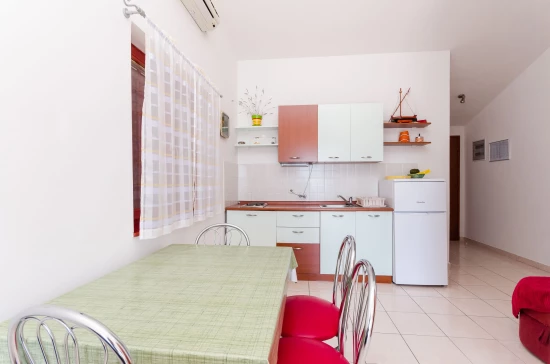 Apartmán Severní Dalmácie - Karlobag DA 8471 N2