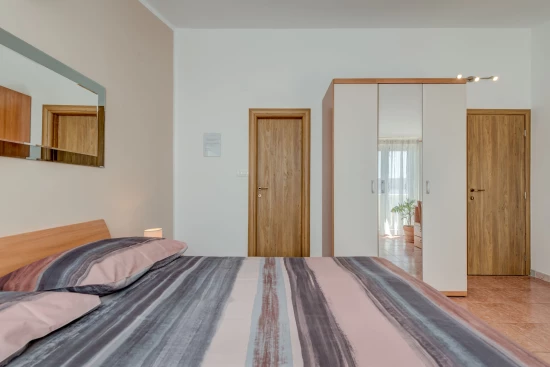 Apartmán Střední Dalmácie - Staniči DA 8503 N3