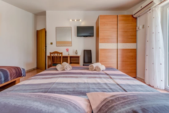 Apartmán Střední Dalmácie - Staniči DA 8503 N3